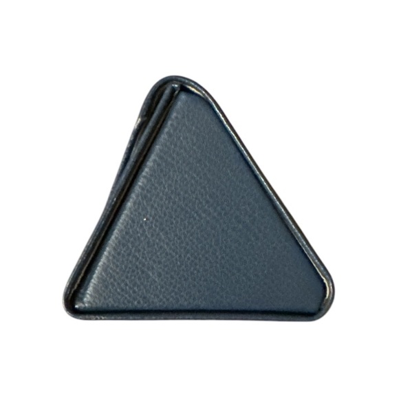 Colours by Alexander Julian Blue Leatherr Magnetic Eye Glass Case - Picture 5 of 6